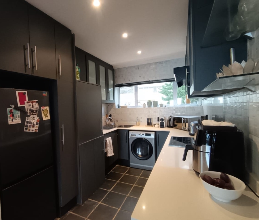 2 Bedroom Property for Sale in Camps Bay Western Cape